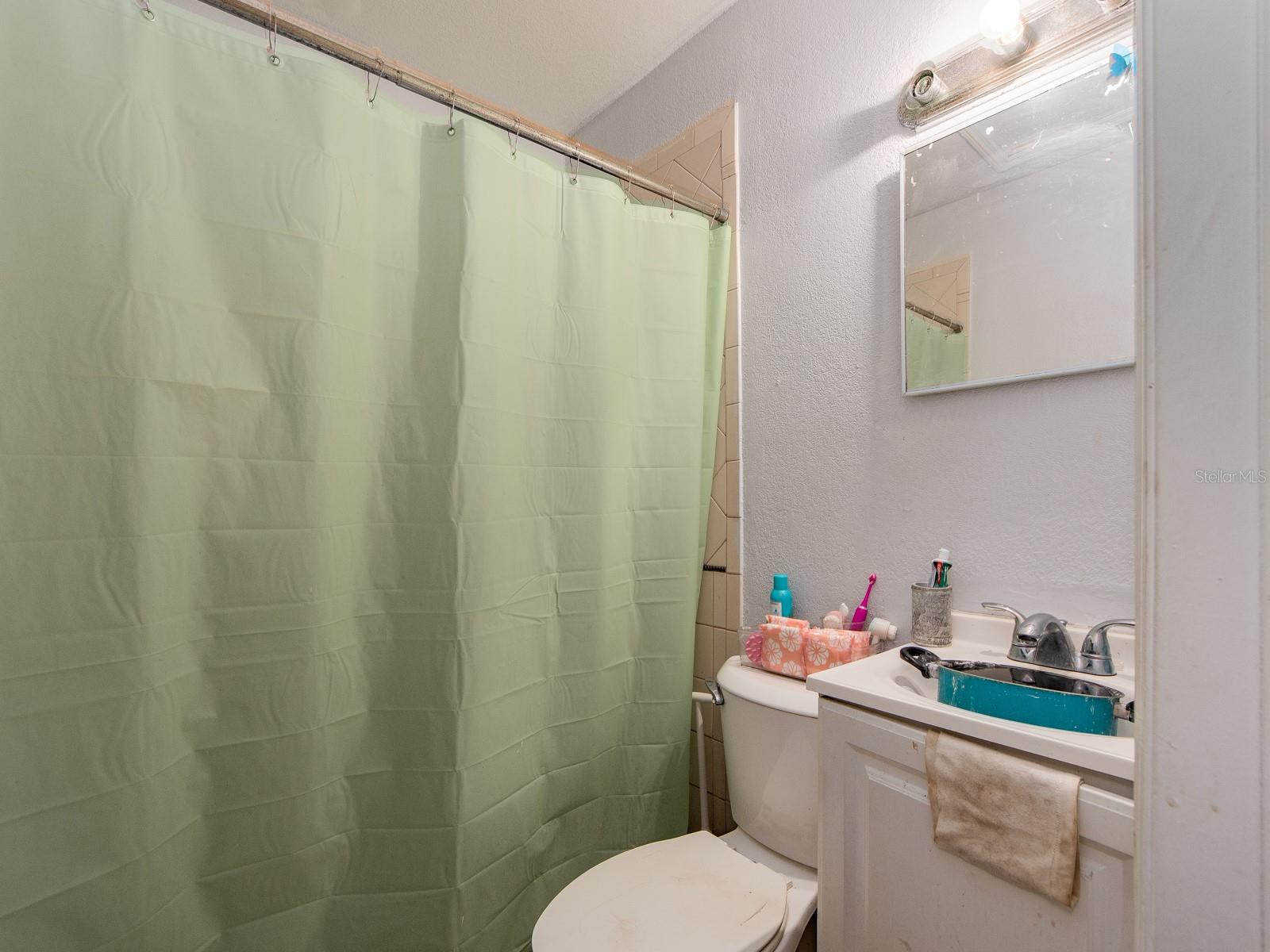 2532 W WALNUT ST — photo 7