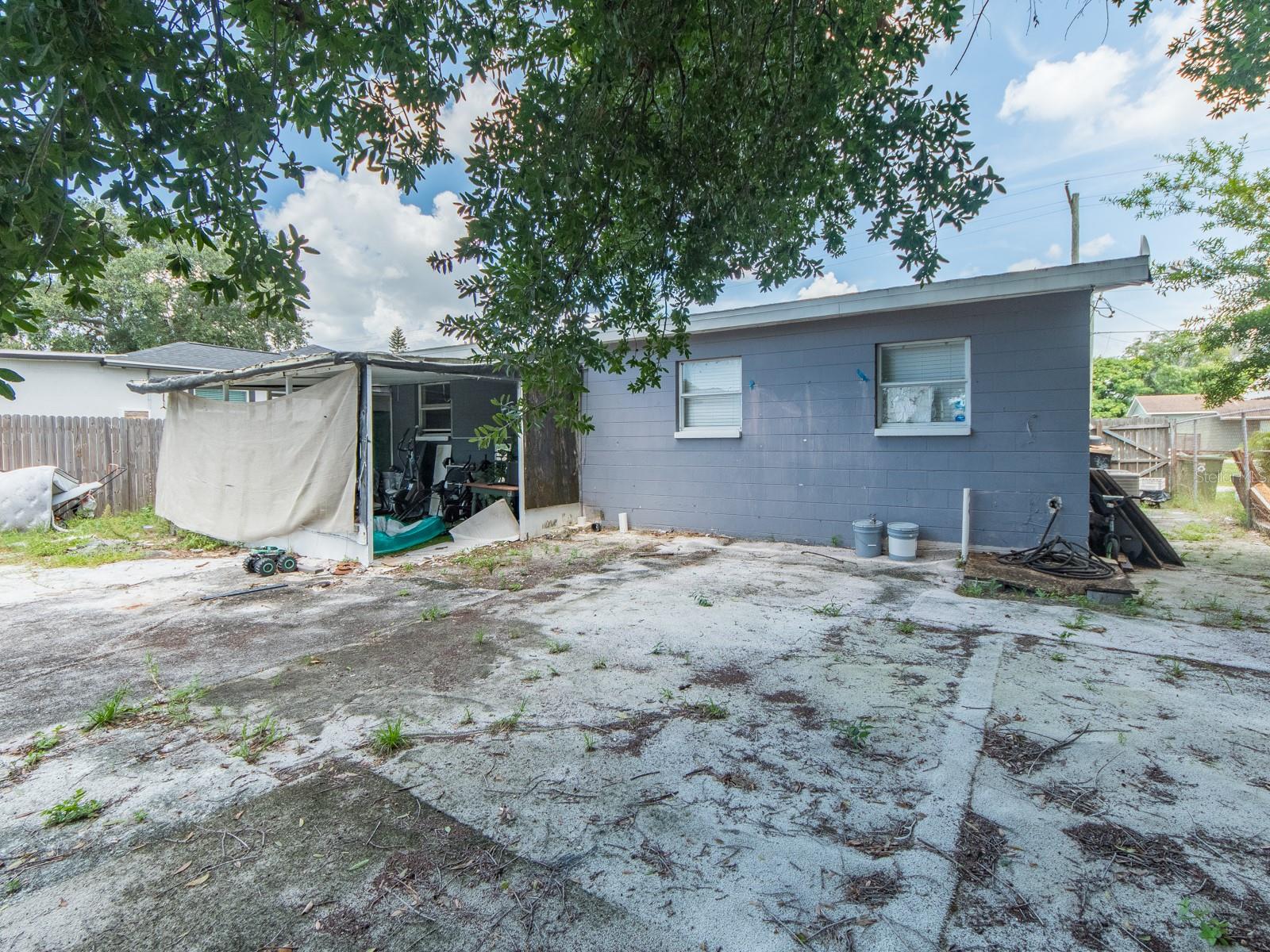 2532 W WALNUT ST — photo 19