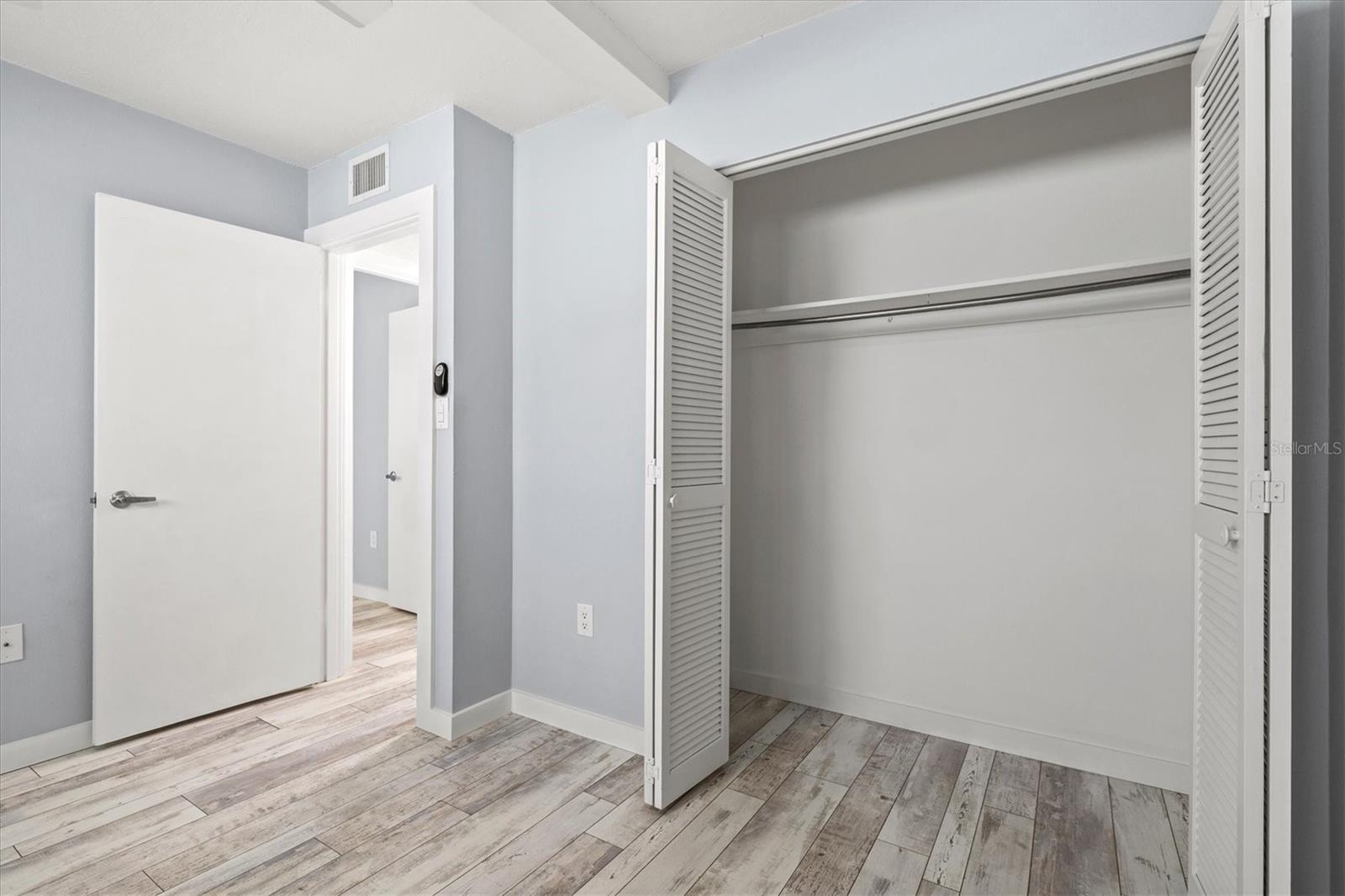 4035 S SCHOOL AVE #C5 — photo 18