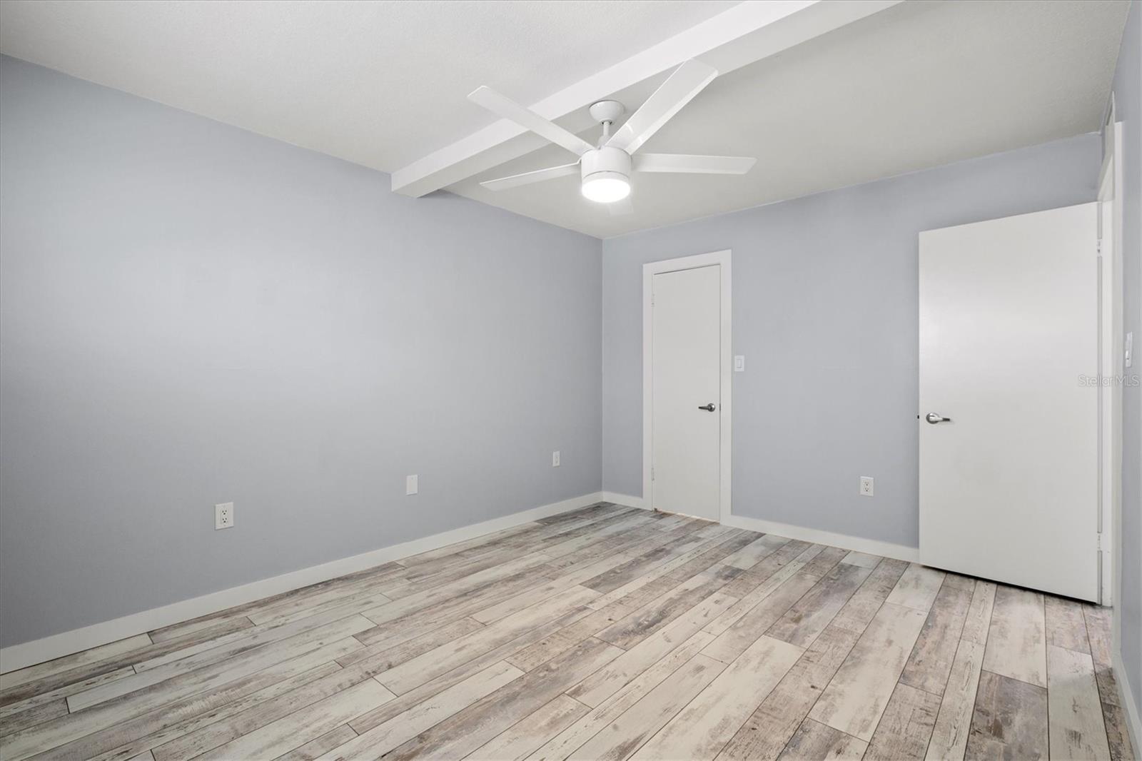4035 S SCHOOL AVE #C5 — photo 12