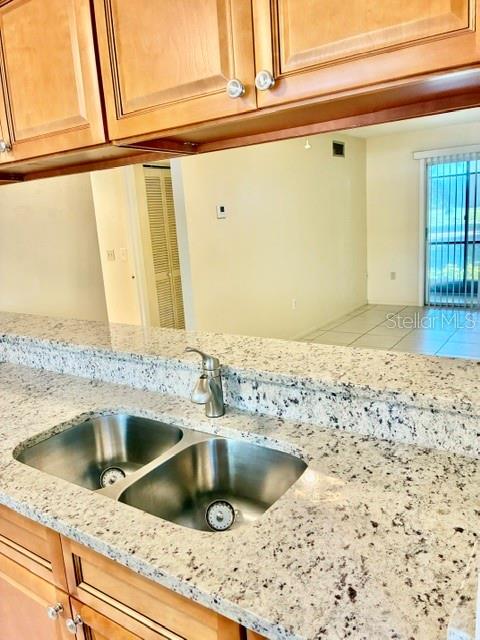 211 AIRPORT AVE W #111 — photo 8