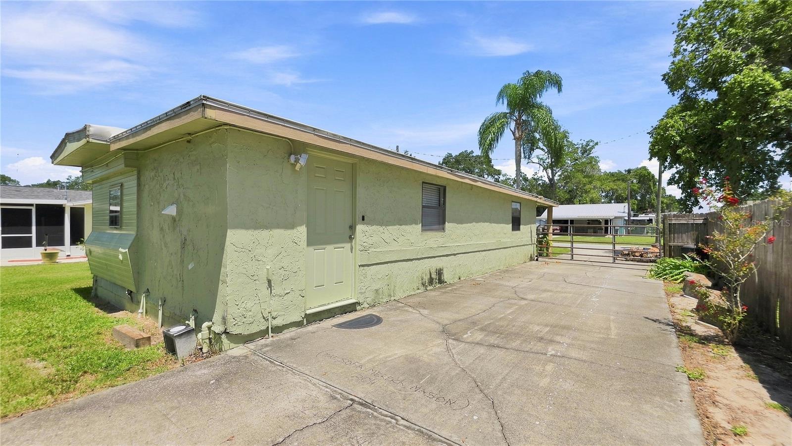 14125 PLUM LN — photo 28