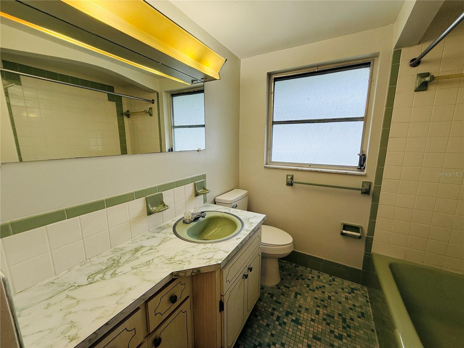 7910 LILAC DR — photo 22