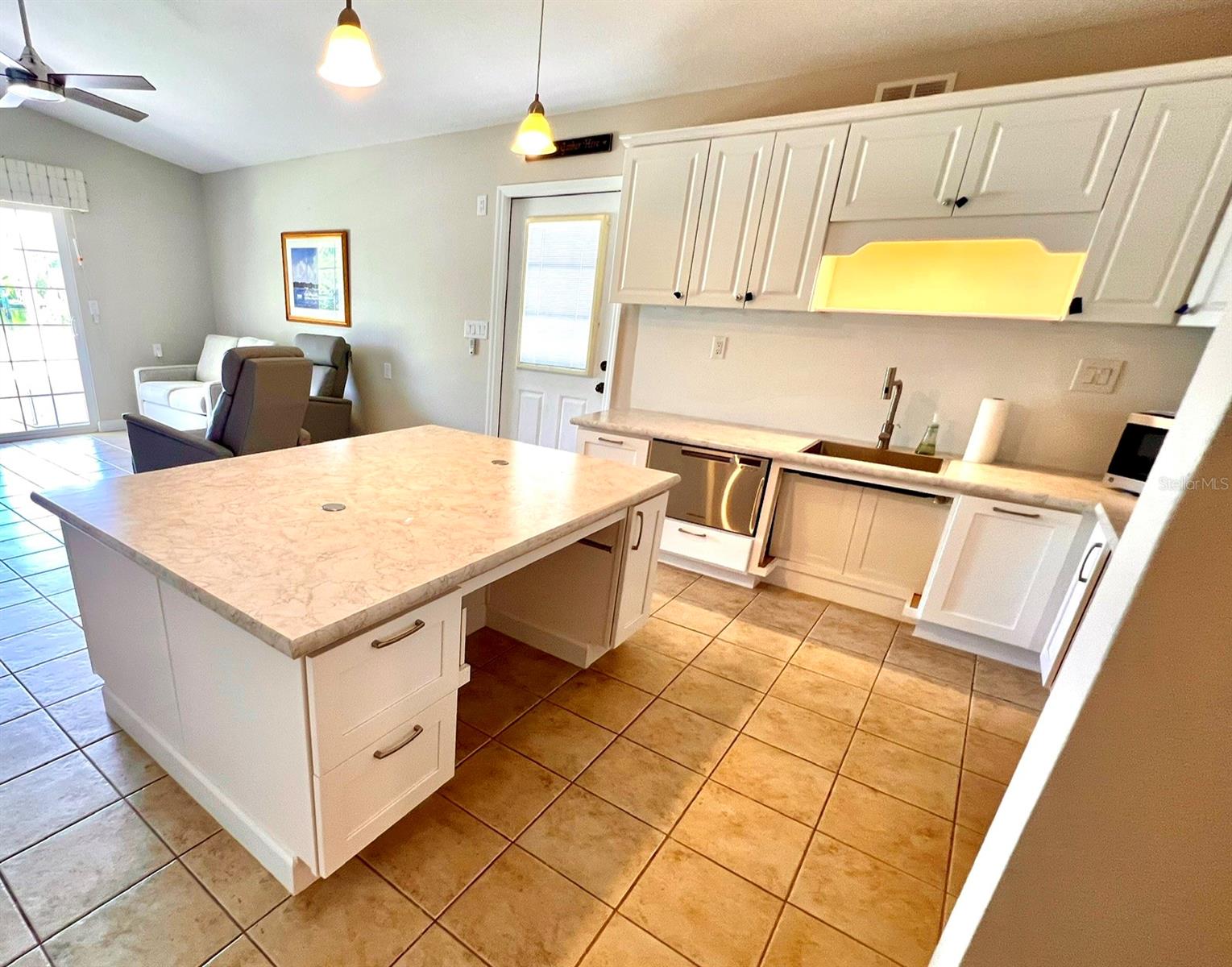 47-49 HATCHETT CREEK RD — photo 8