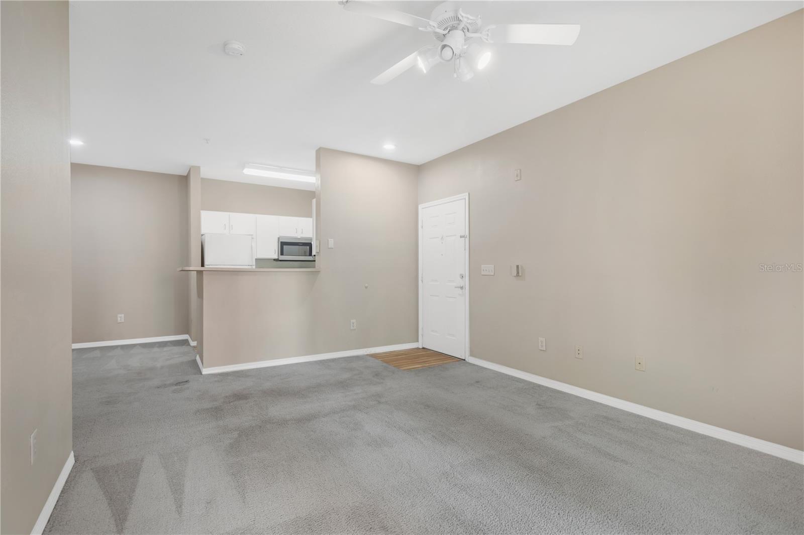 1810 E PALM AVE #5205 — photo 2