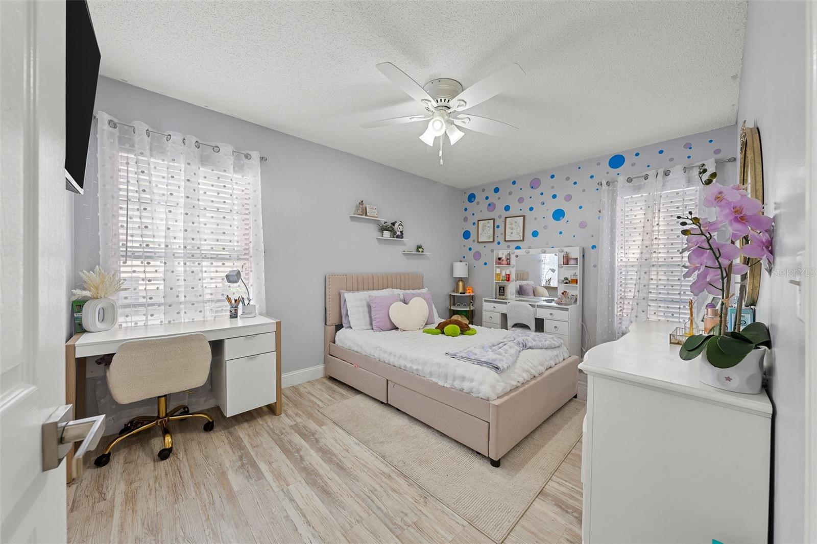 6301 NESTING CT — photo 33