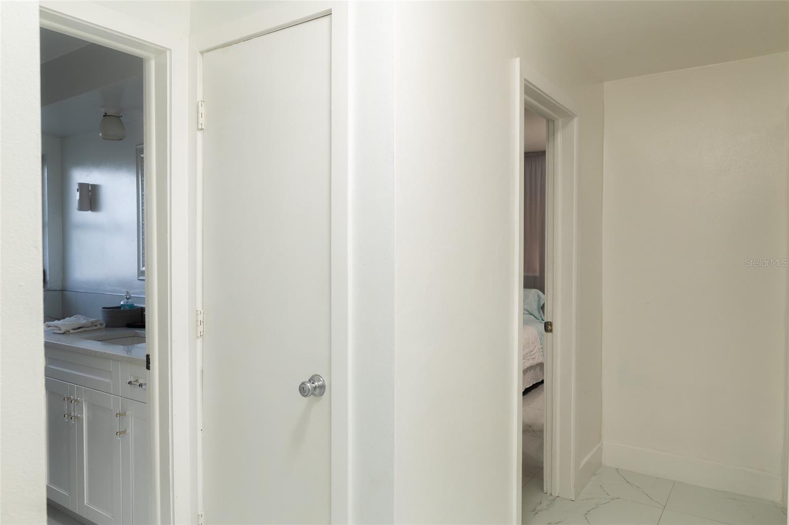 4710 SHALE PL — photo 15