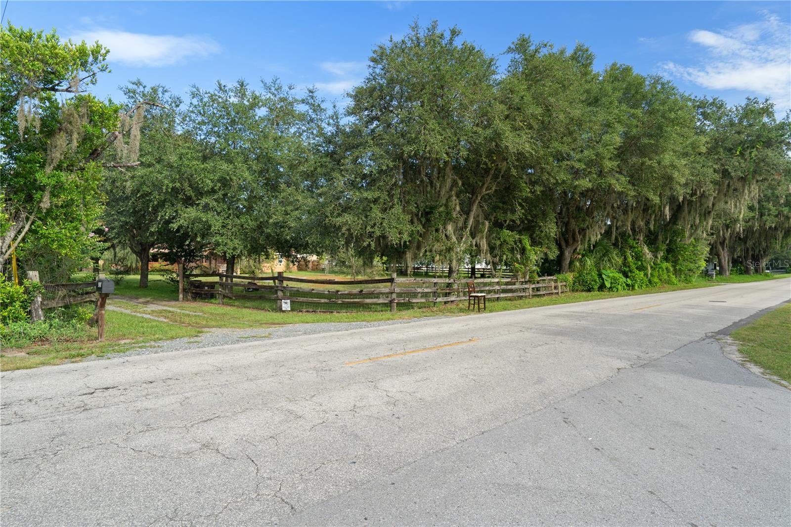 4235 ALLEN RD — photo 3