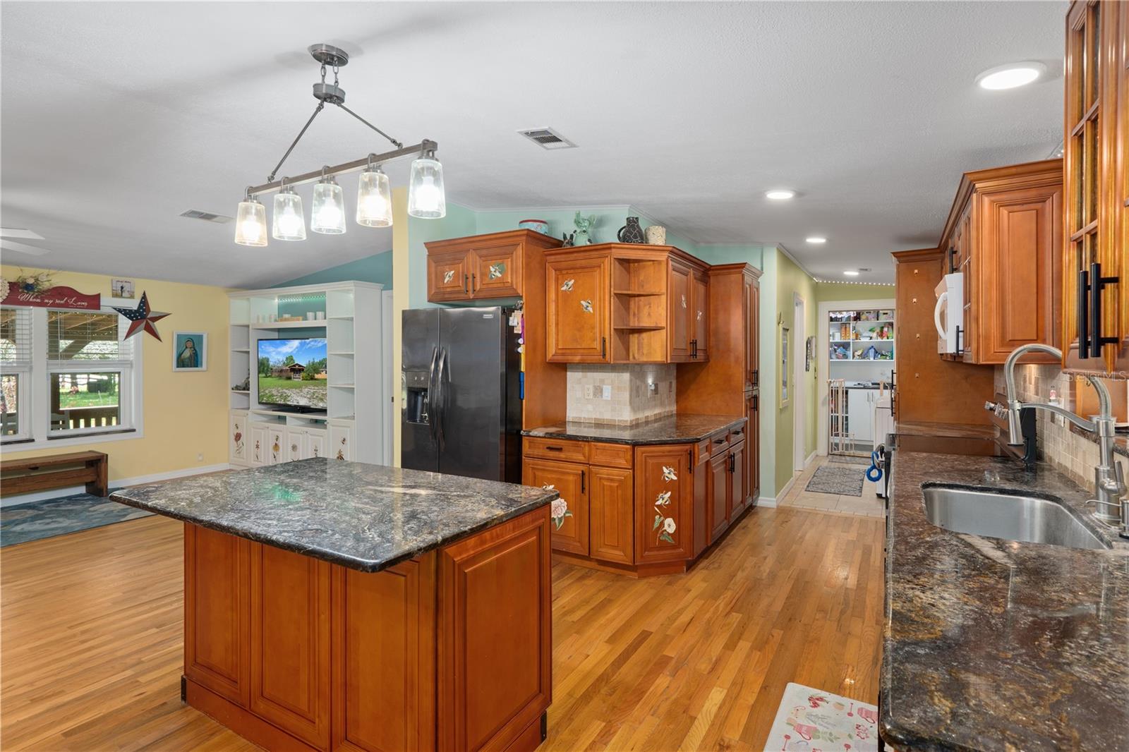 4235 ALLEN RD — photo 19