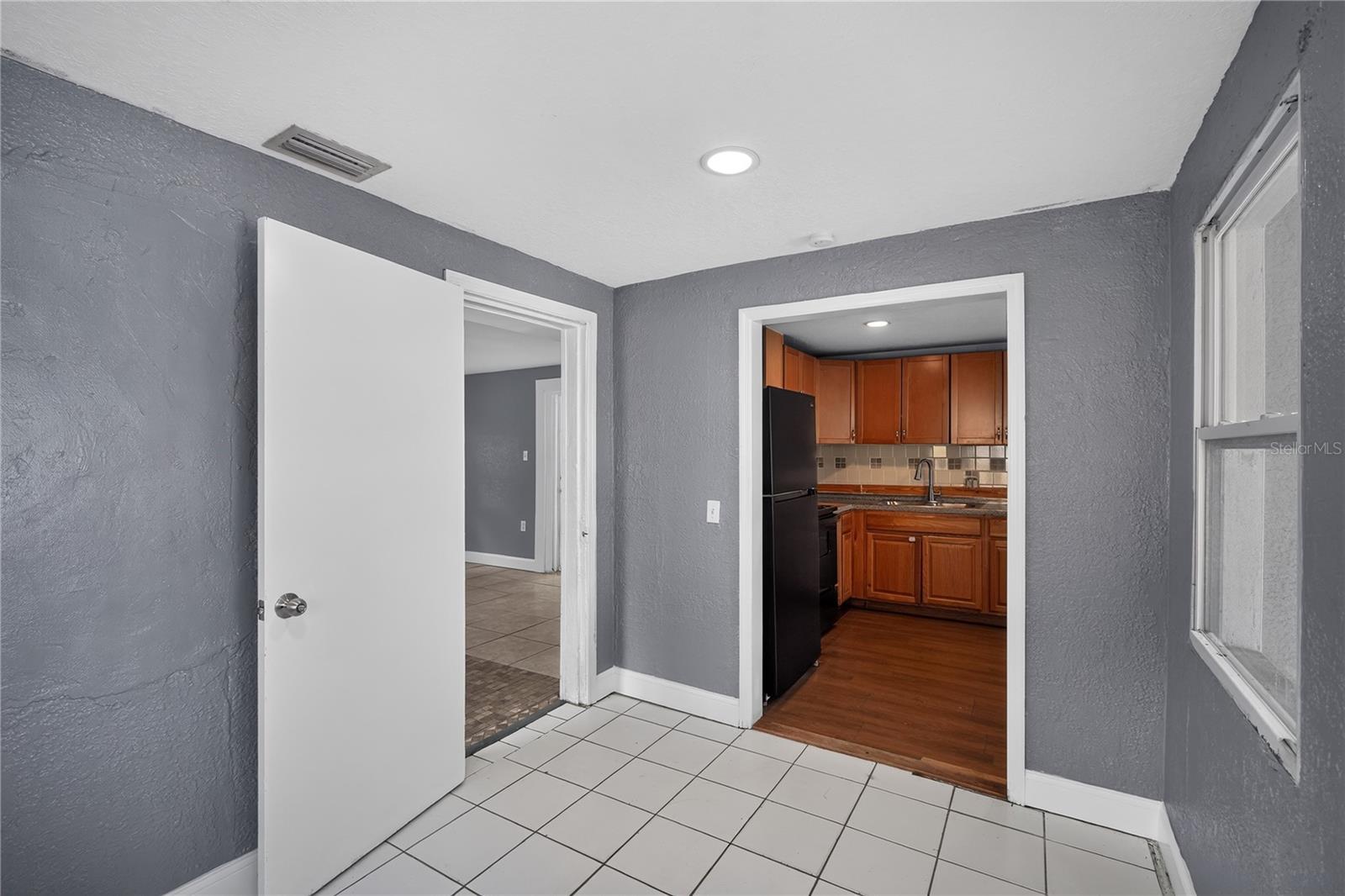 4344 KOHLER ST — photo 26