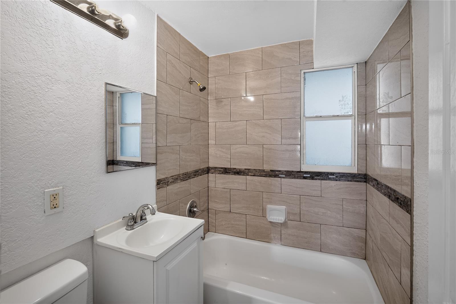 4344 KOHLER ST — photo 19