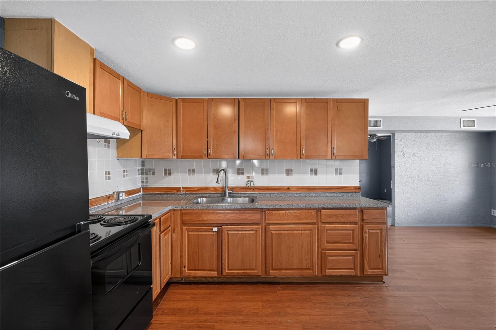 4344 KOHLER ST — photo 8