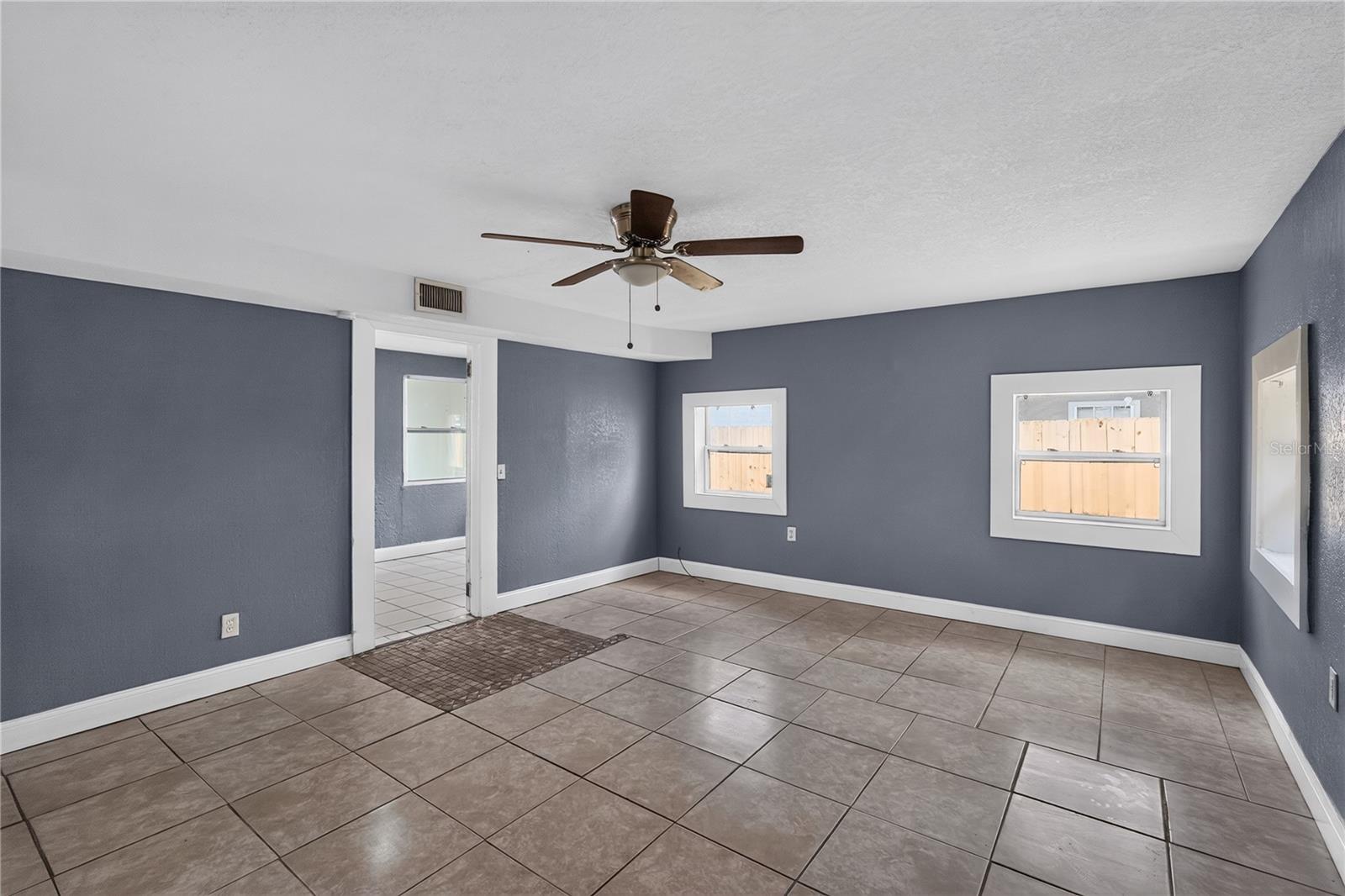 4344 KOHLER ST — photo 20
