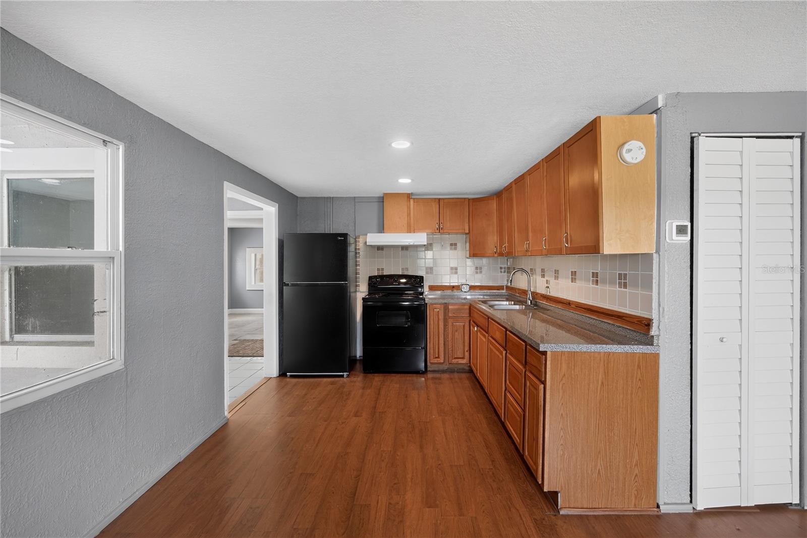4344 KOHLER ST — photo 10