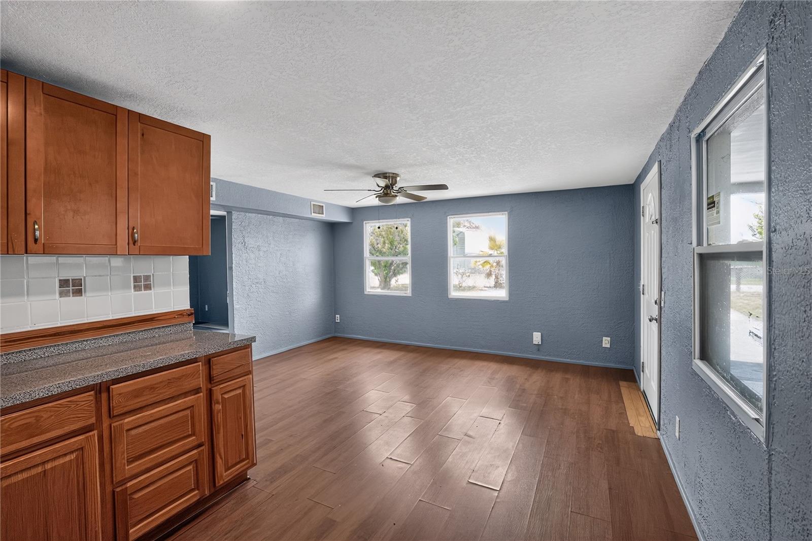 4344 KOHLER ST — photo 7