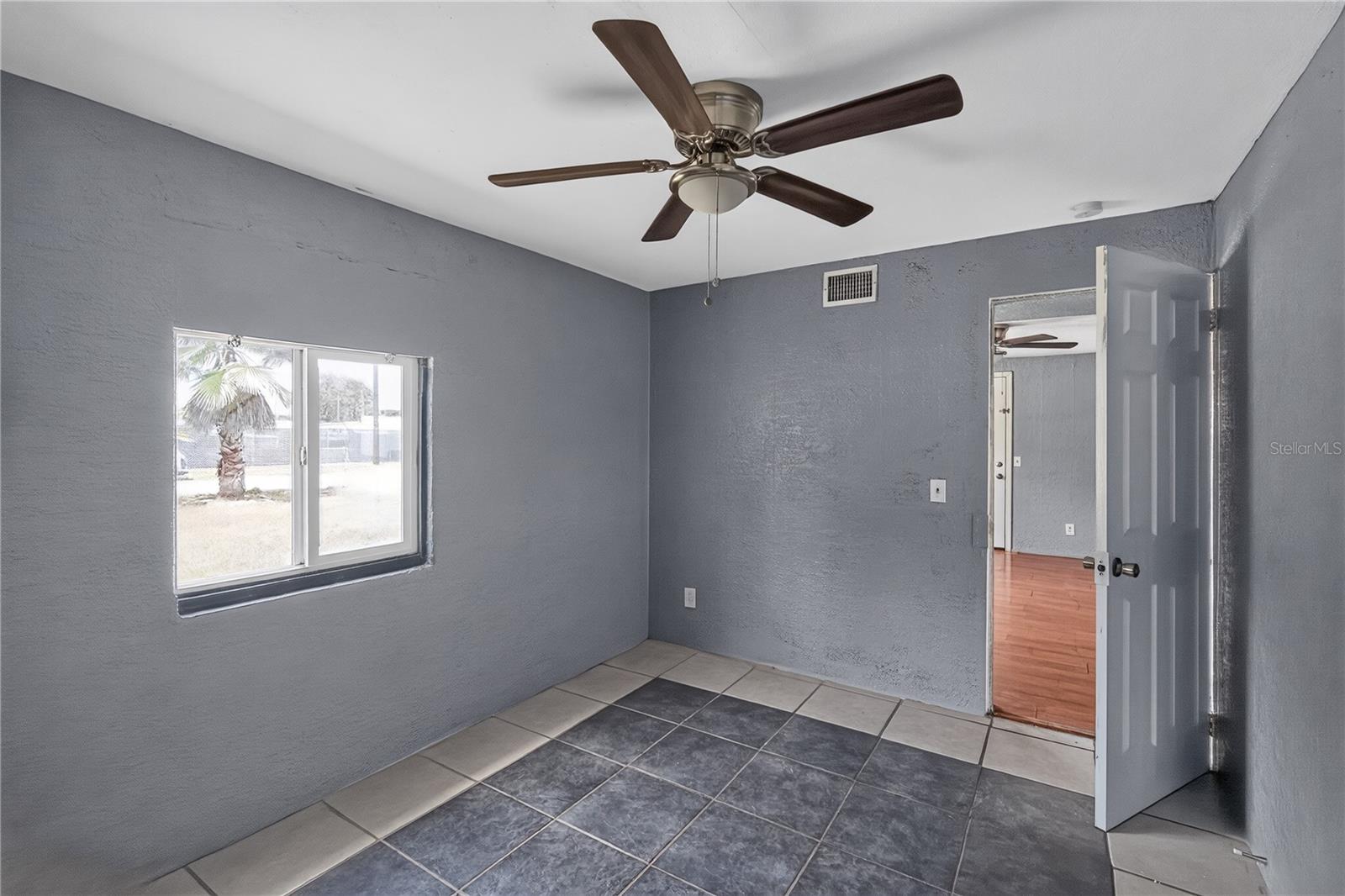 4344 KOHLER ST — photo 12