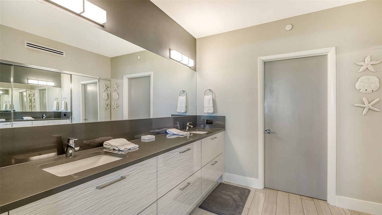 1055 GULF OF MEXICO DR #105 — photo 28