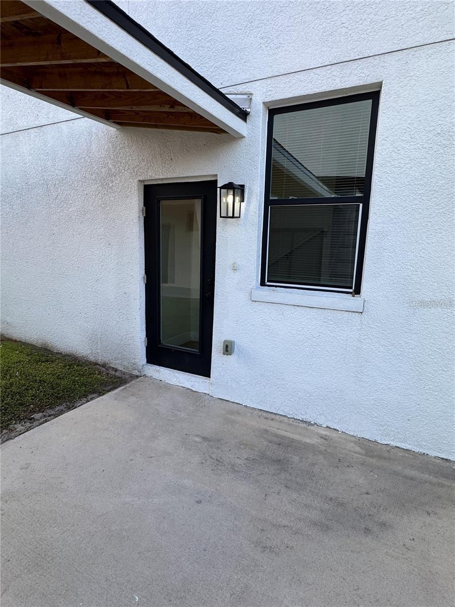 6910 DARTMOUTH AVE N — photo 25