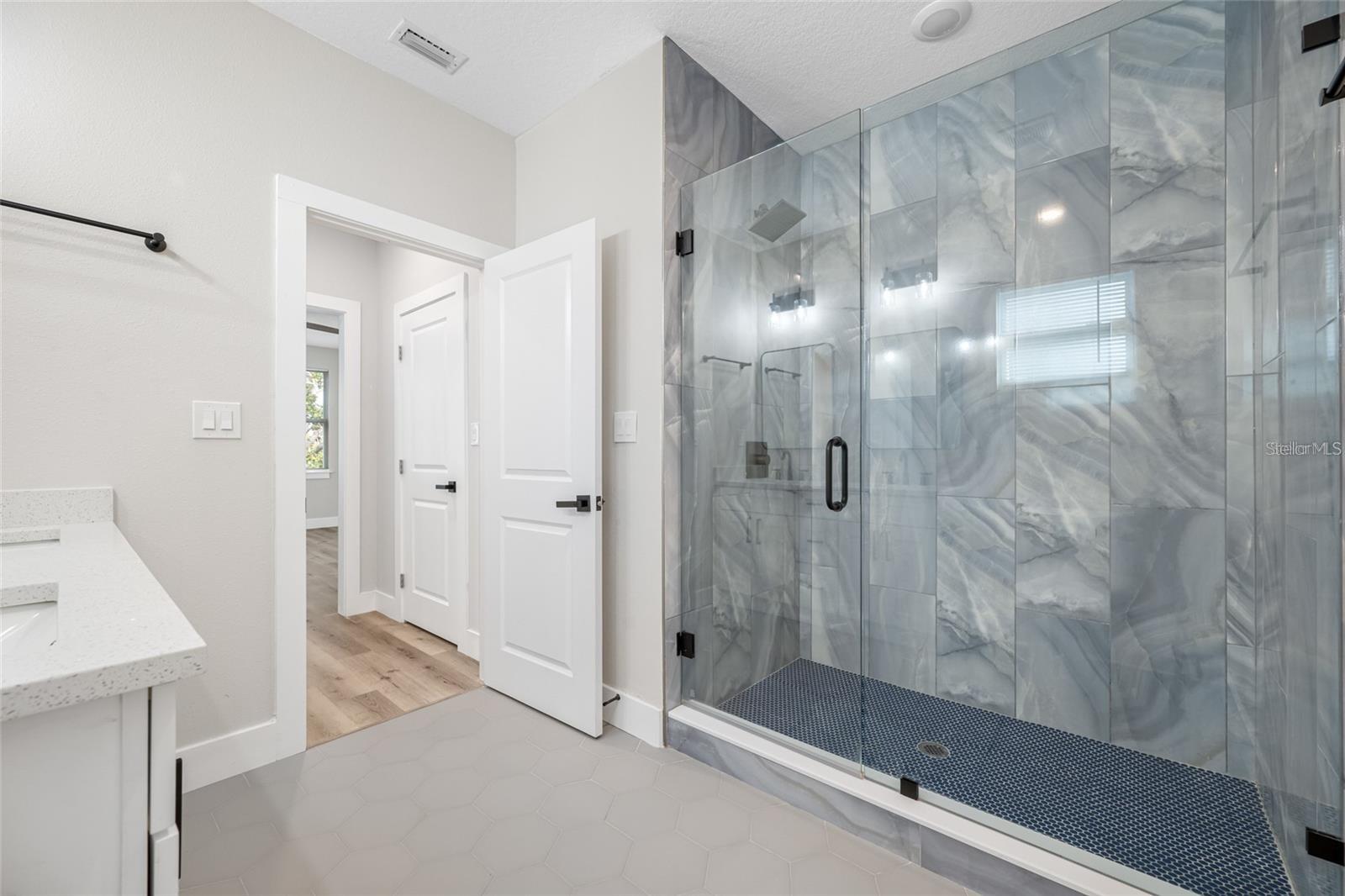 6910 DARTMOUTH AVE N — photo 19