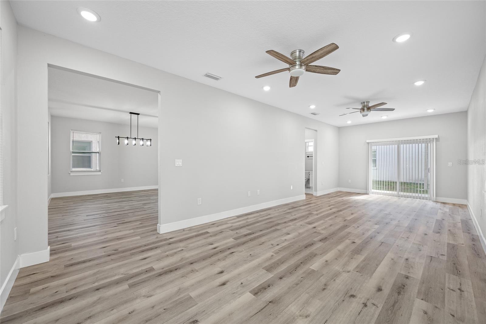 6910 DARTMOUTH AVE N — photo 12