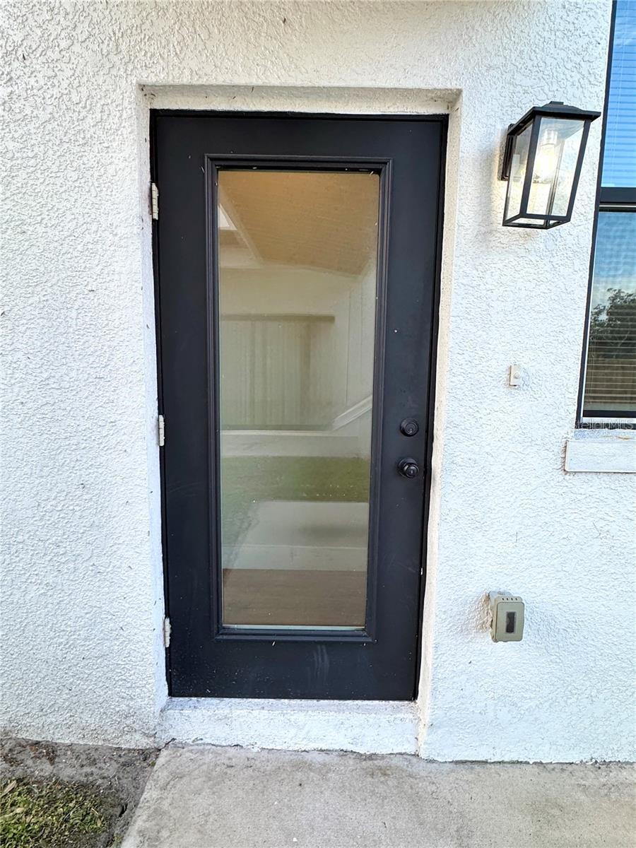6910 DARTMOUTH AVE N — photo 26