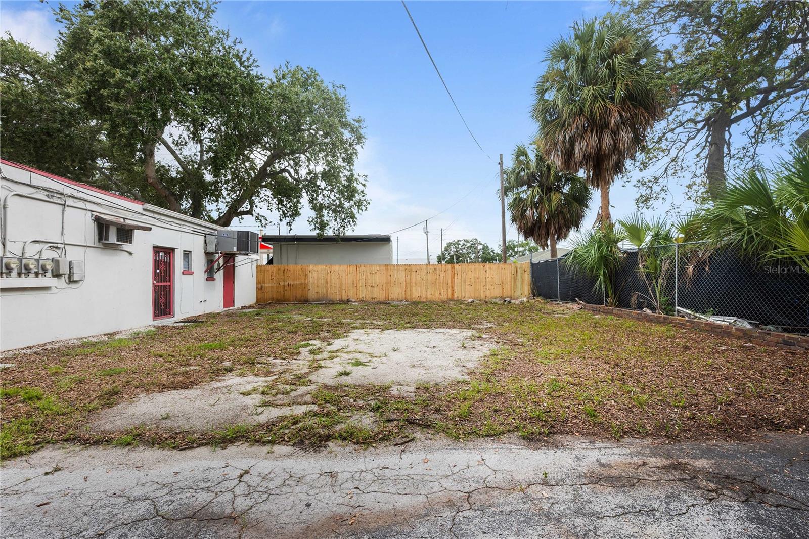 1311 S MISSOURI AVE — photo 31