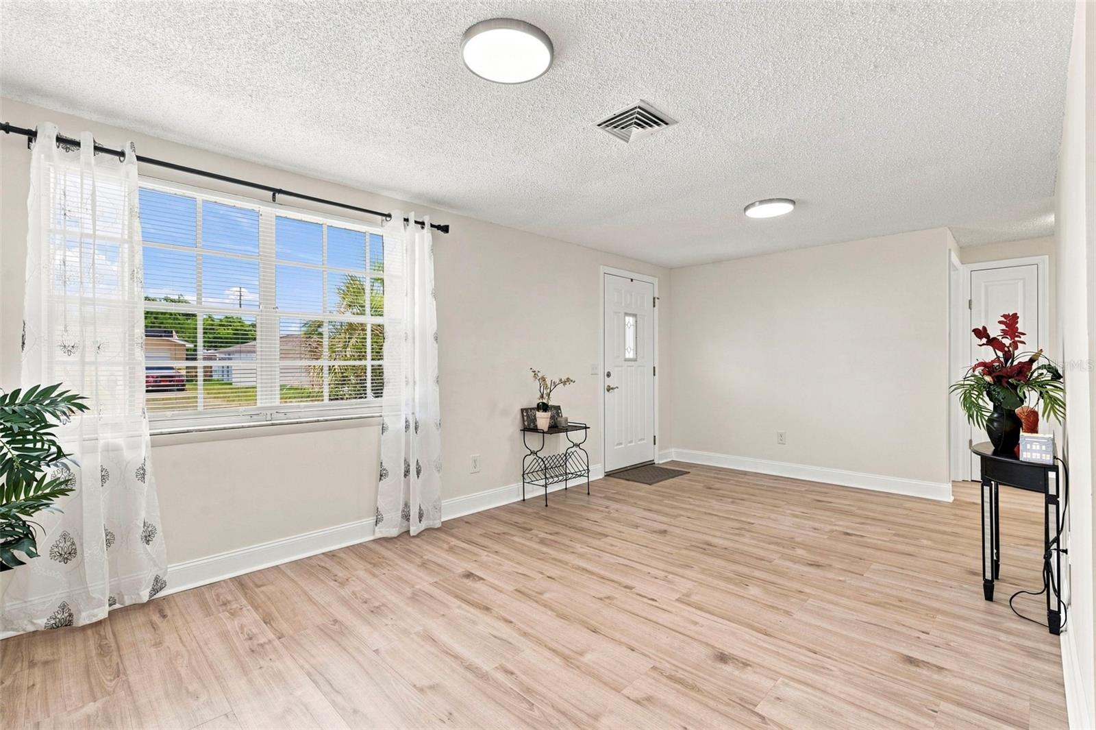 6214 WESTPORT DR — photo 9