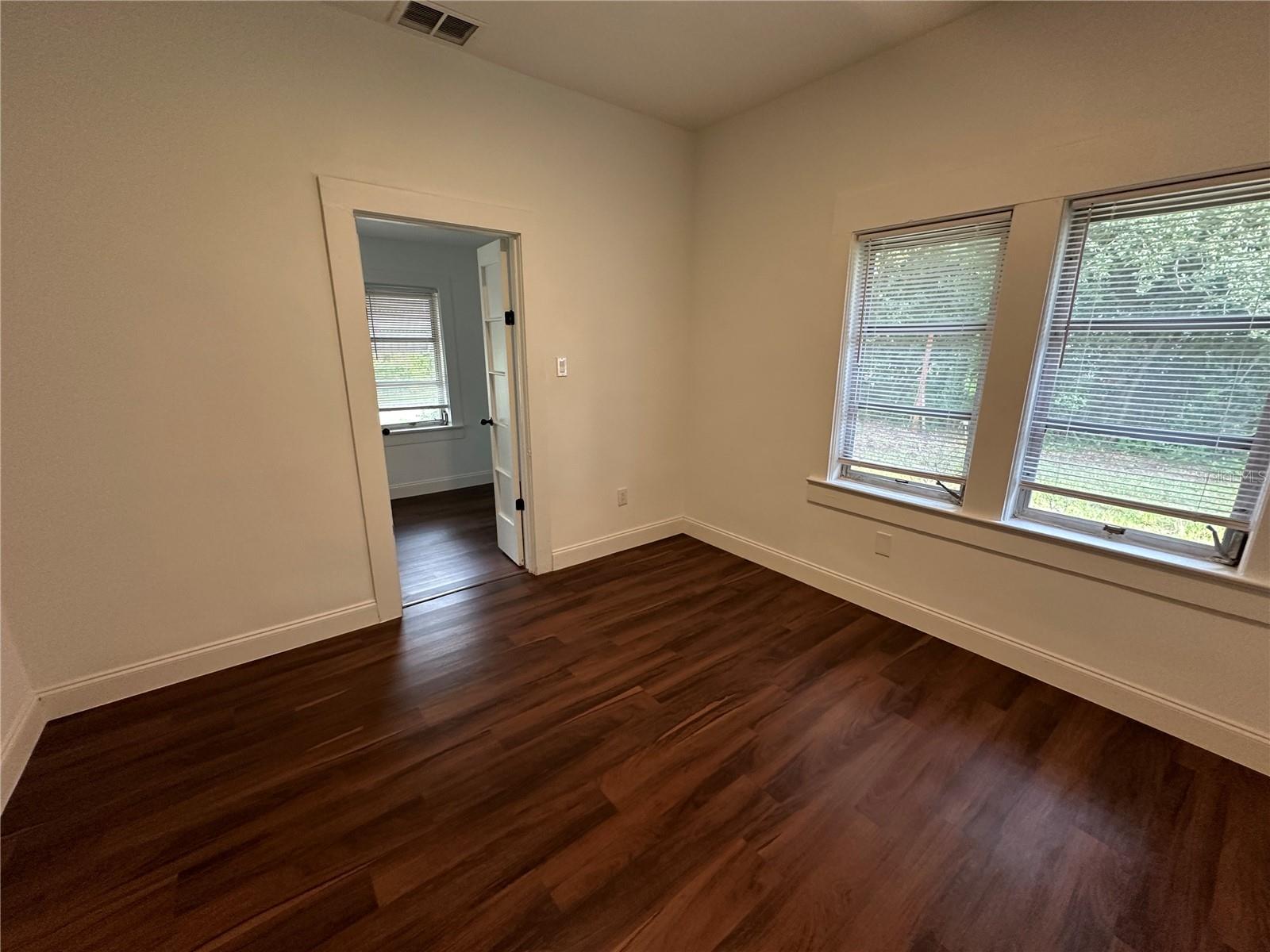 6506 N WELLINGTON AVE — photo 14