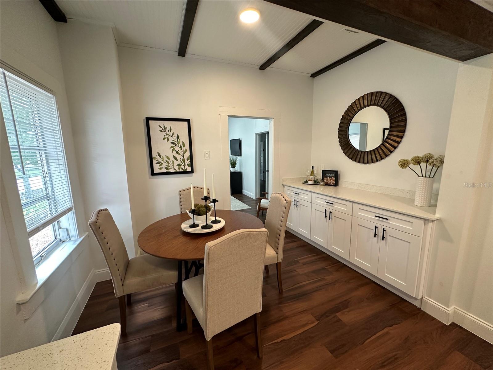 6506 N WELLINGTON AVE — photo 16