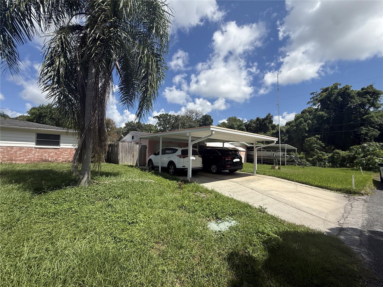 1650 AQUA LN — photo 2