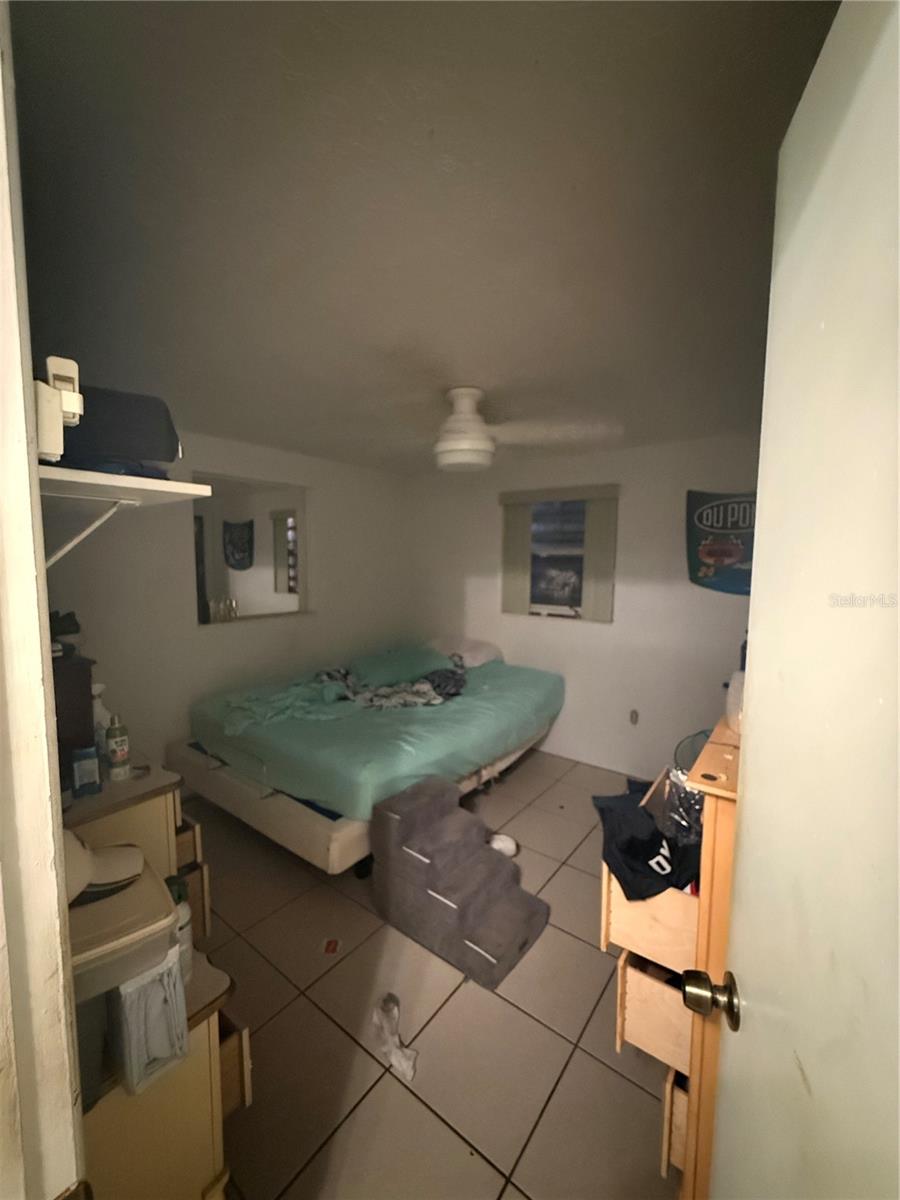 1650 AQUA LN — photo 13