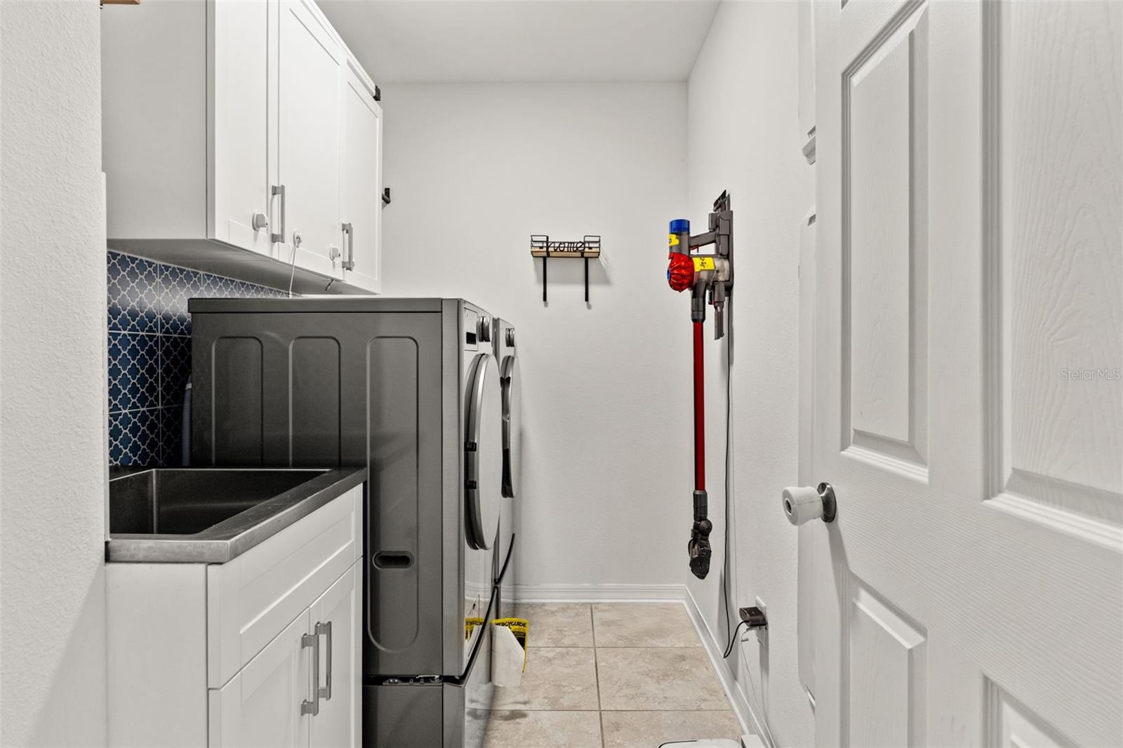 7328 POOL COMPASS LOOP — photo 29