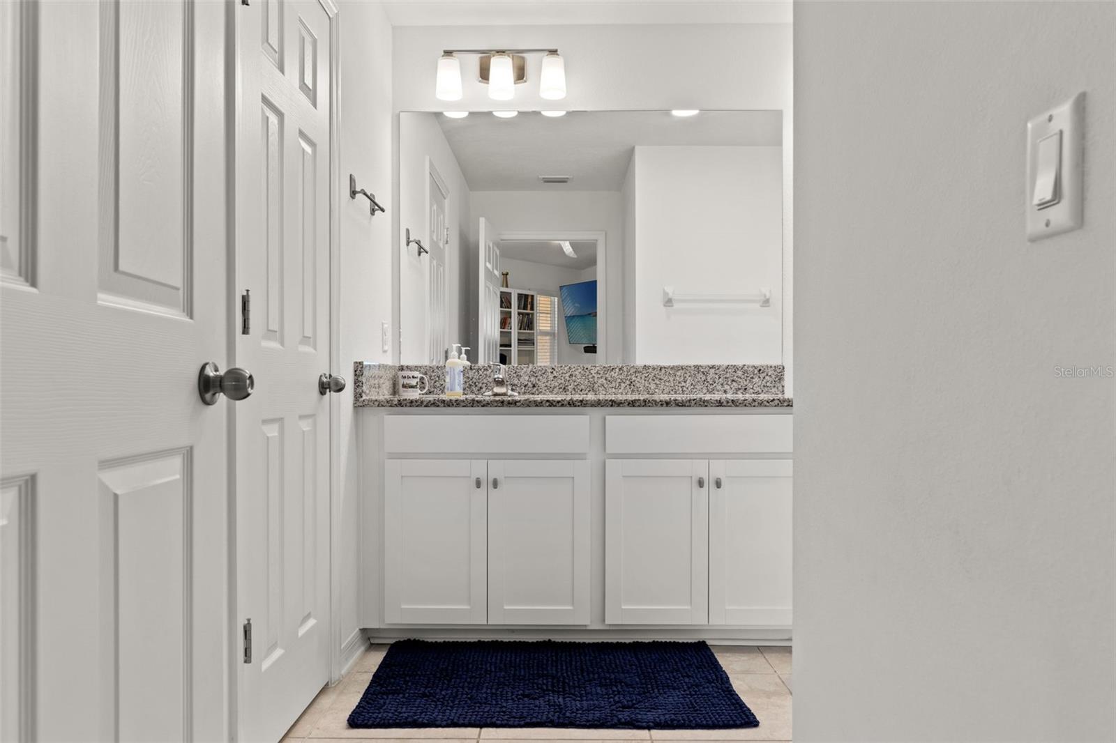 7328 POOL COMPASS LOOP — photo 40