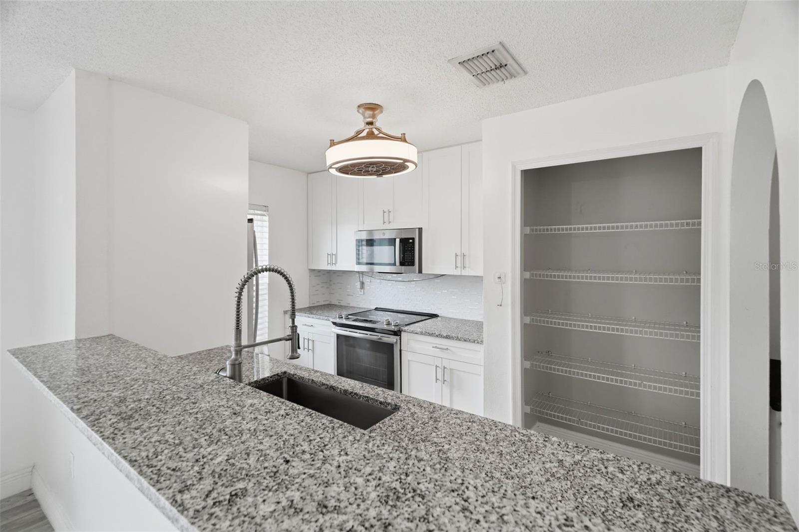 4604 ASHBURN SQUARE DR — photo 12