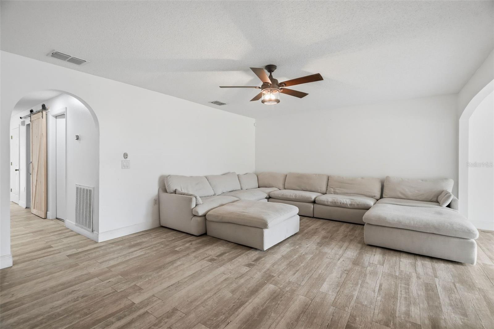 4604 ASHBURN SQUARE DR — photo 15