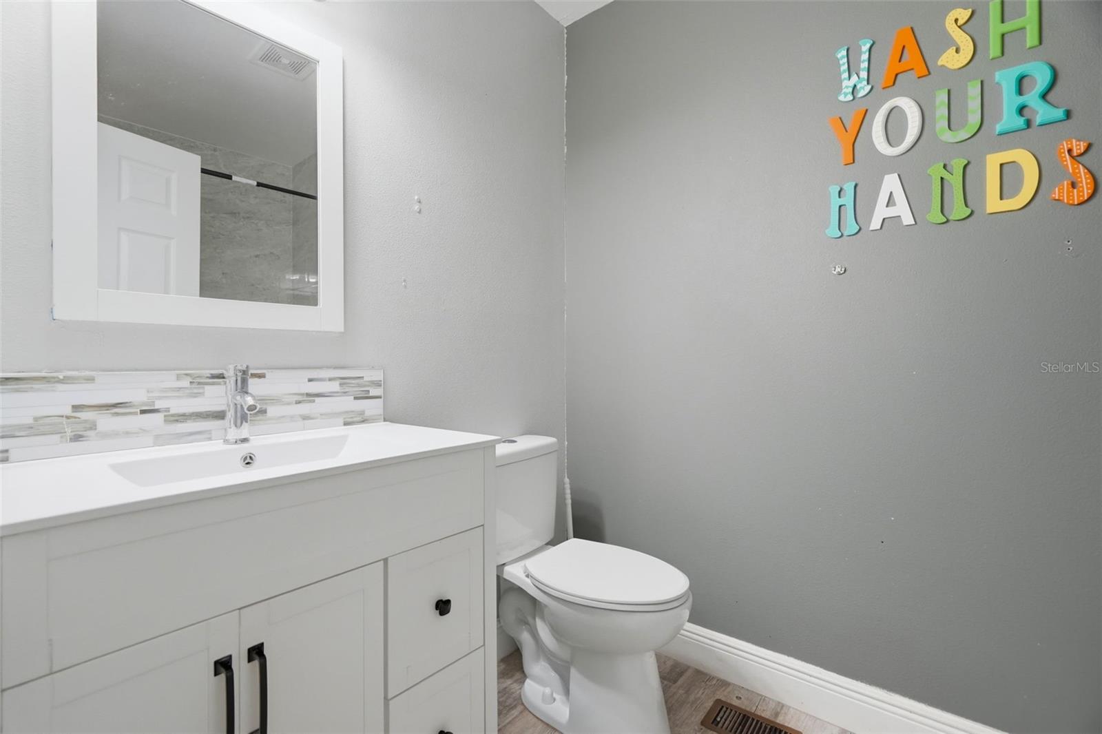 4604 ASHBURN SQUARE DR — photo 24