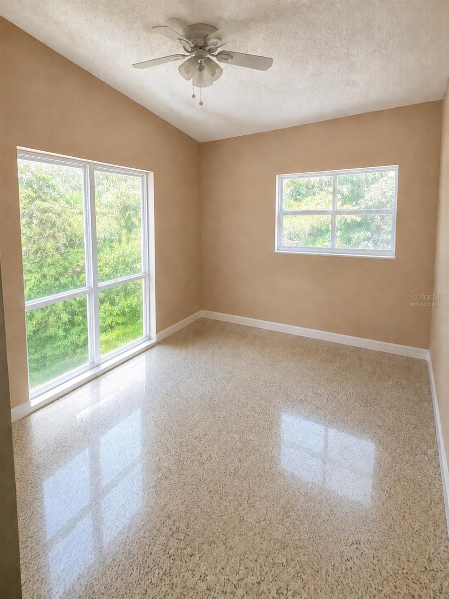 2843 BAY ST — photo 12