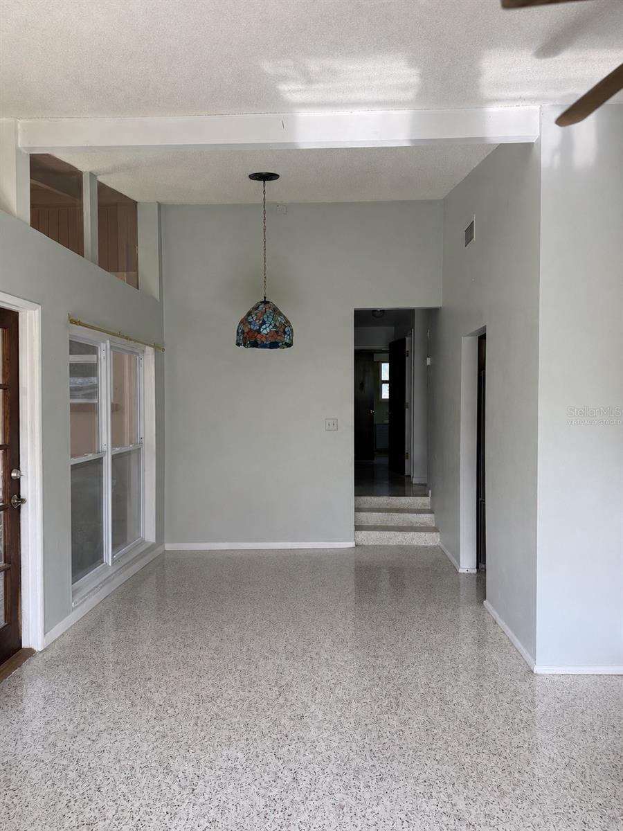 2843 BAY ST — photo 4