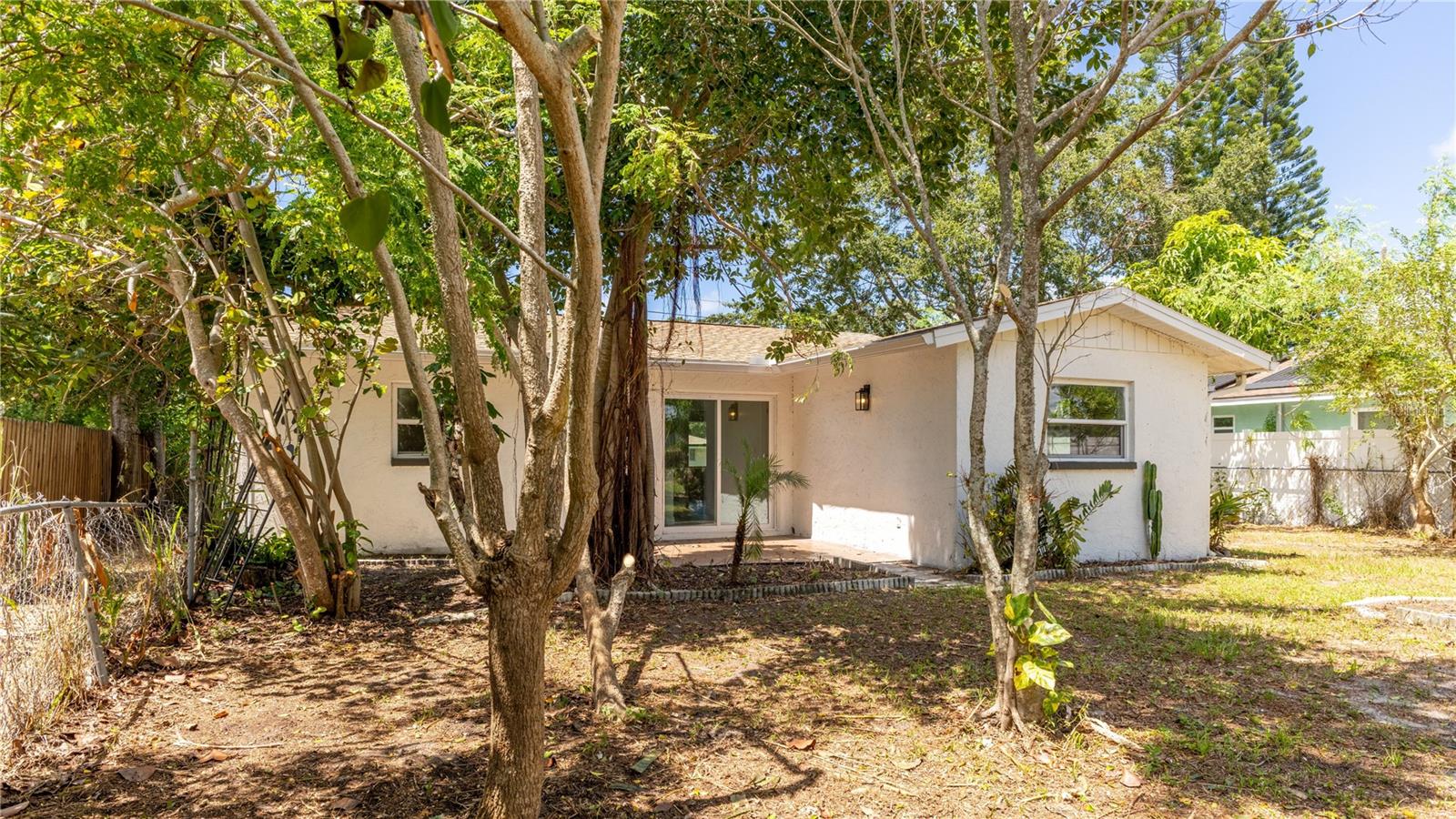 1949 TROTTER RD — photo 28
