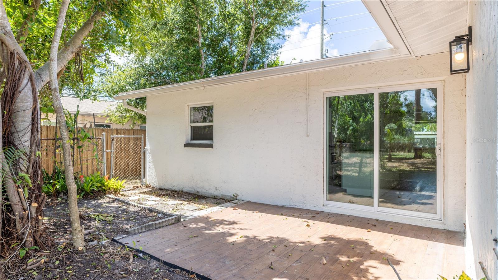 1949 TROTTER RD — photo 26