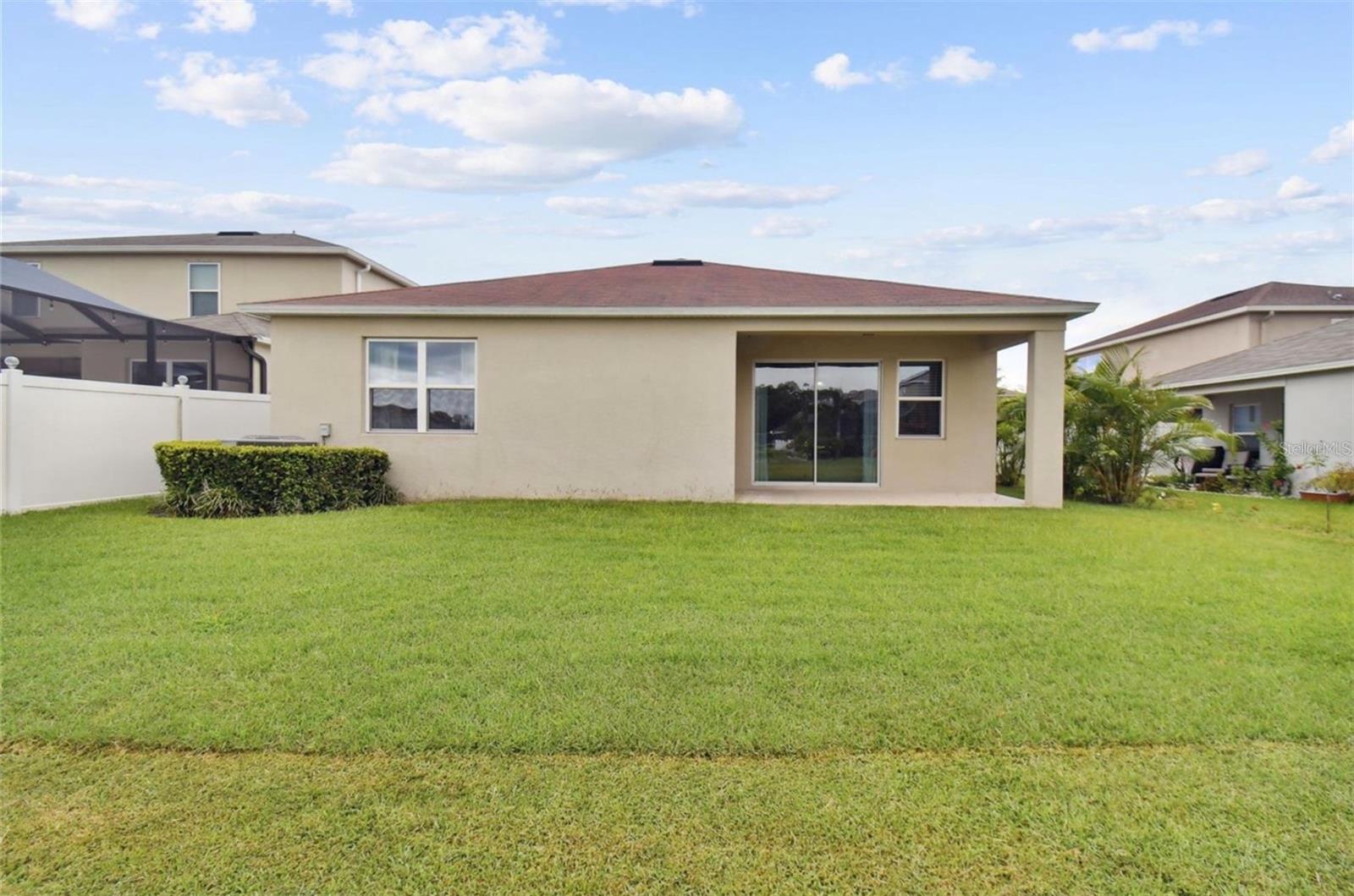 10606 LAGUNA PLAINS DR — photo 31
