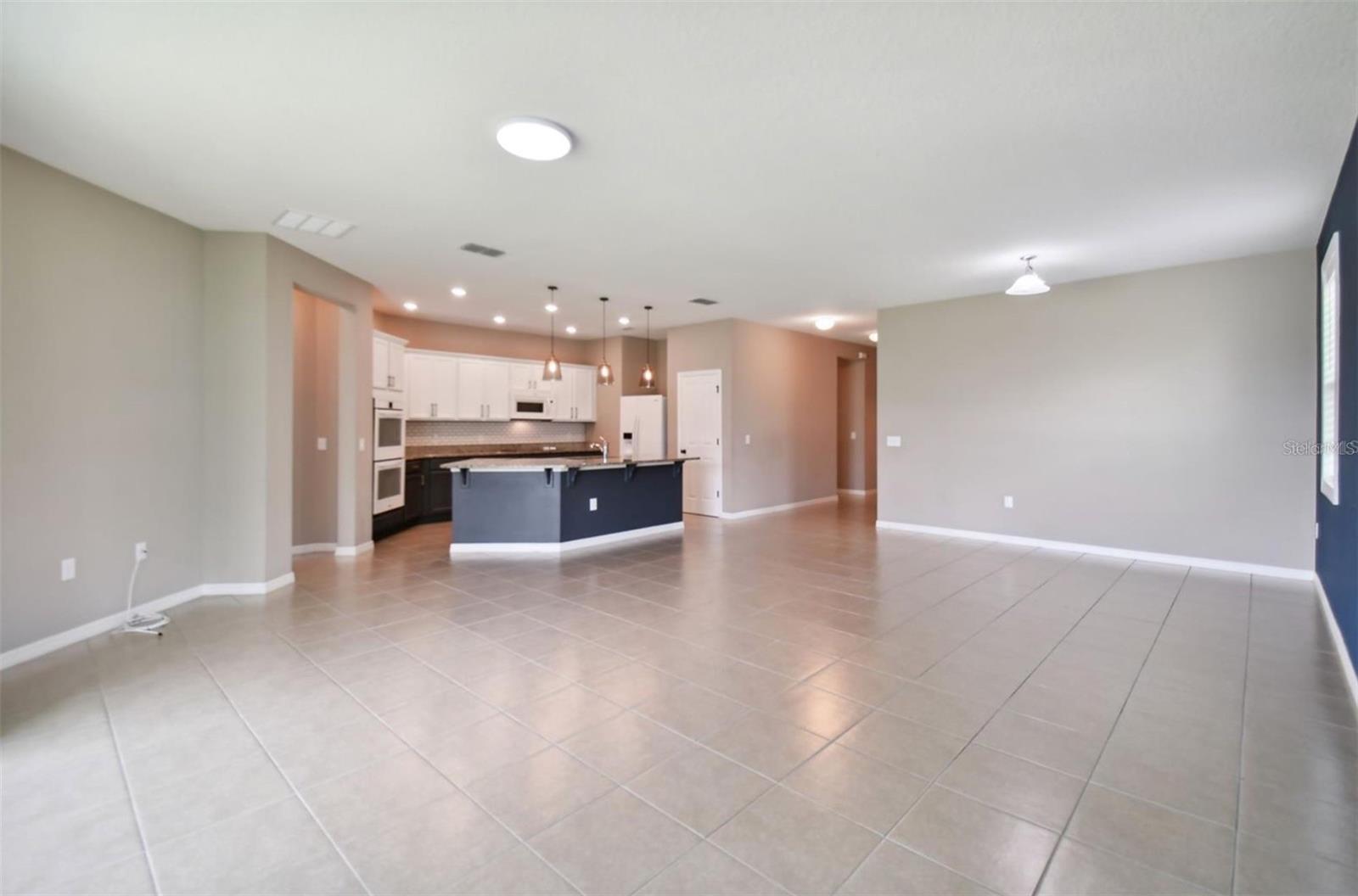 10606 LAGUNA PLAINS DR — photo 24