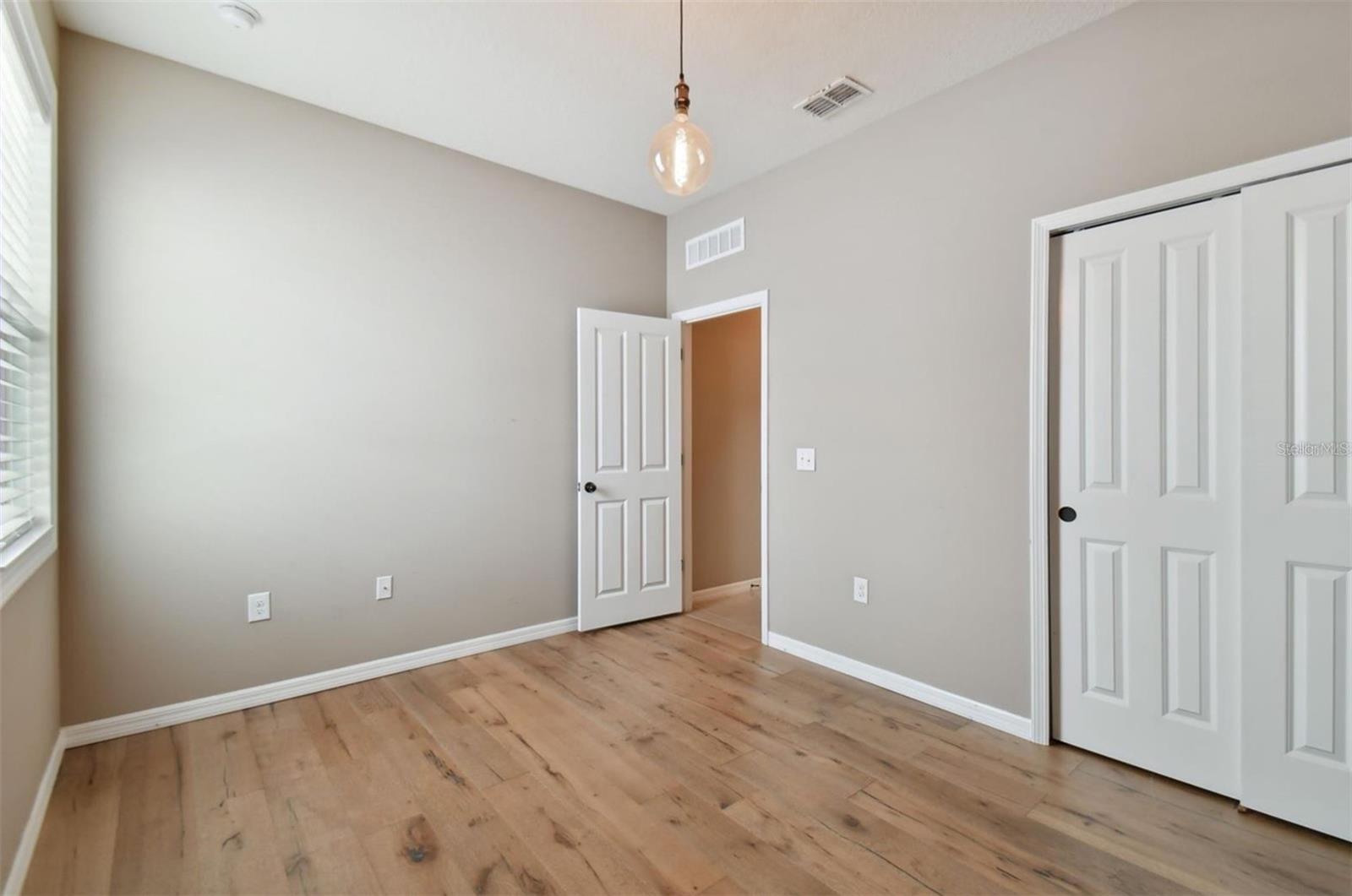 10606 LAGUNA PLAINS DR — photo 12