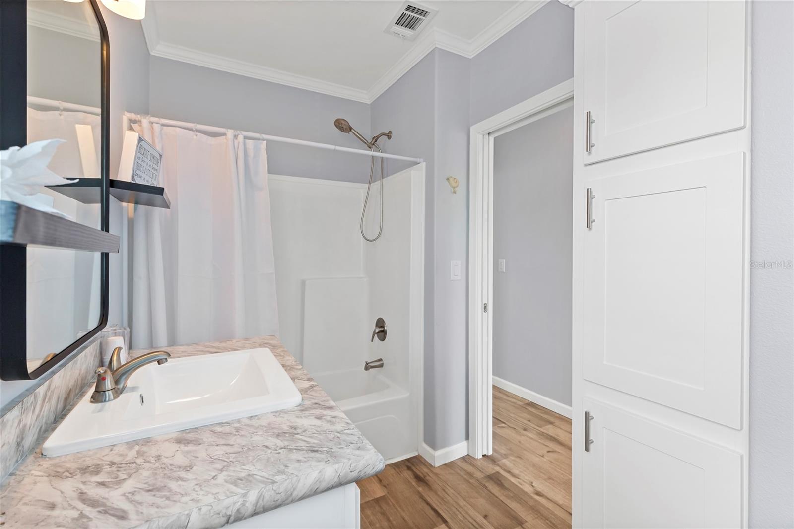 44 CROWN POINT DR — photo 26