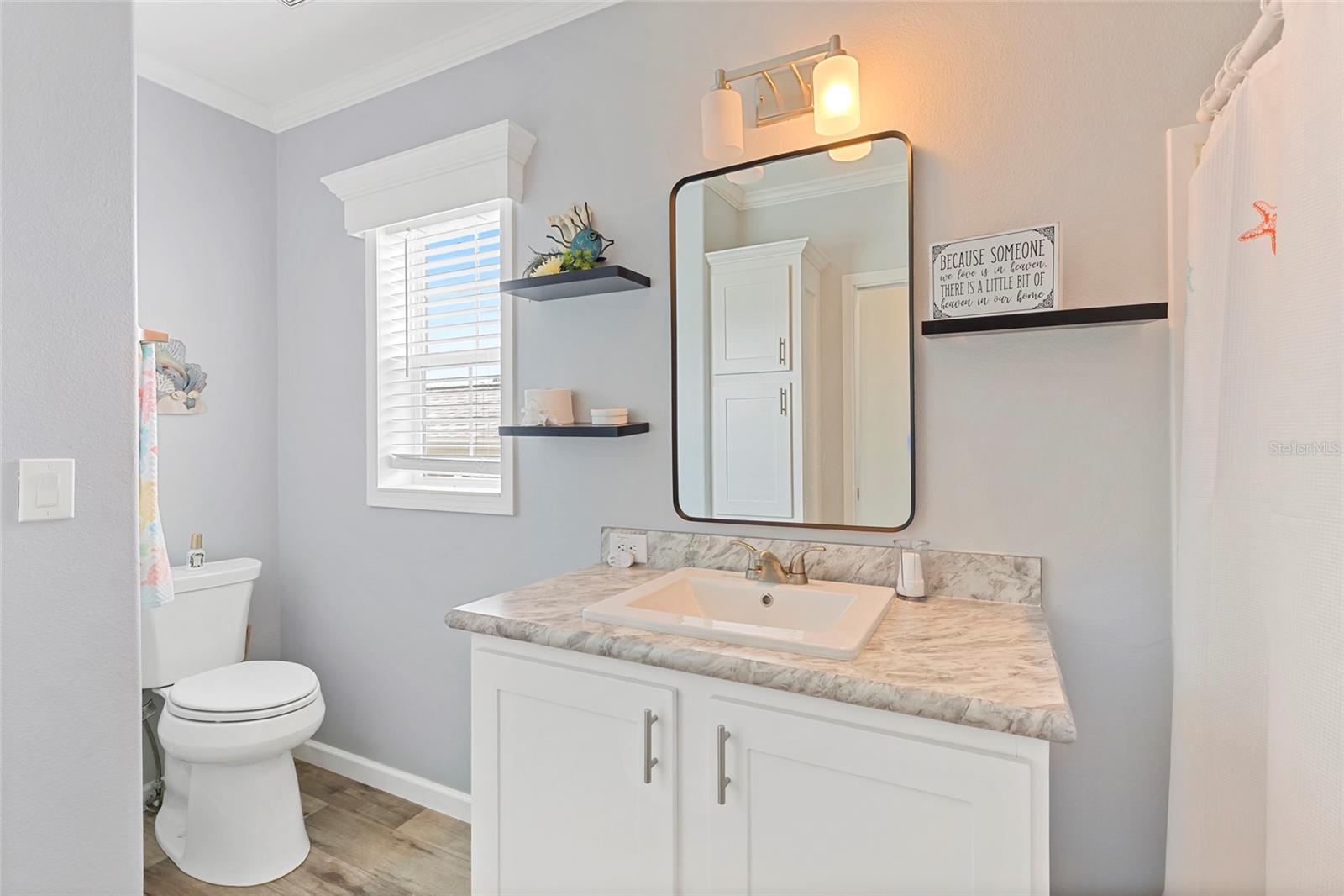 44 CROWN POINT DR — photo 25