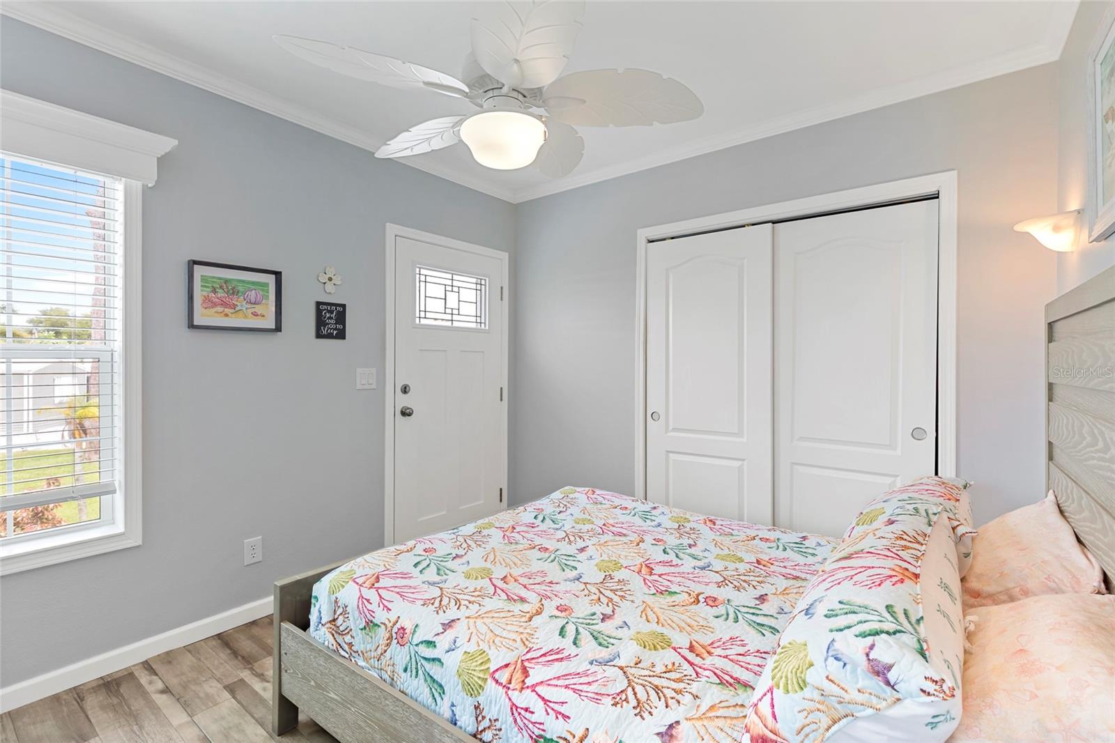 44 CROWN POINT DR — photo 19