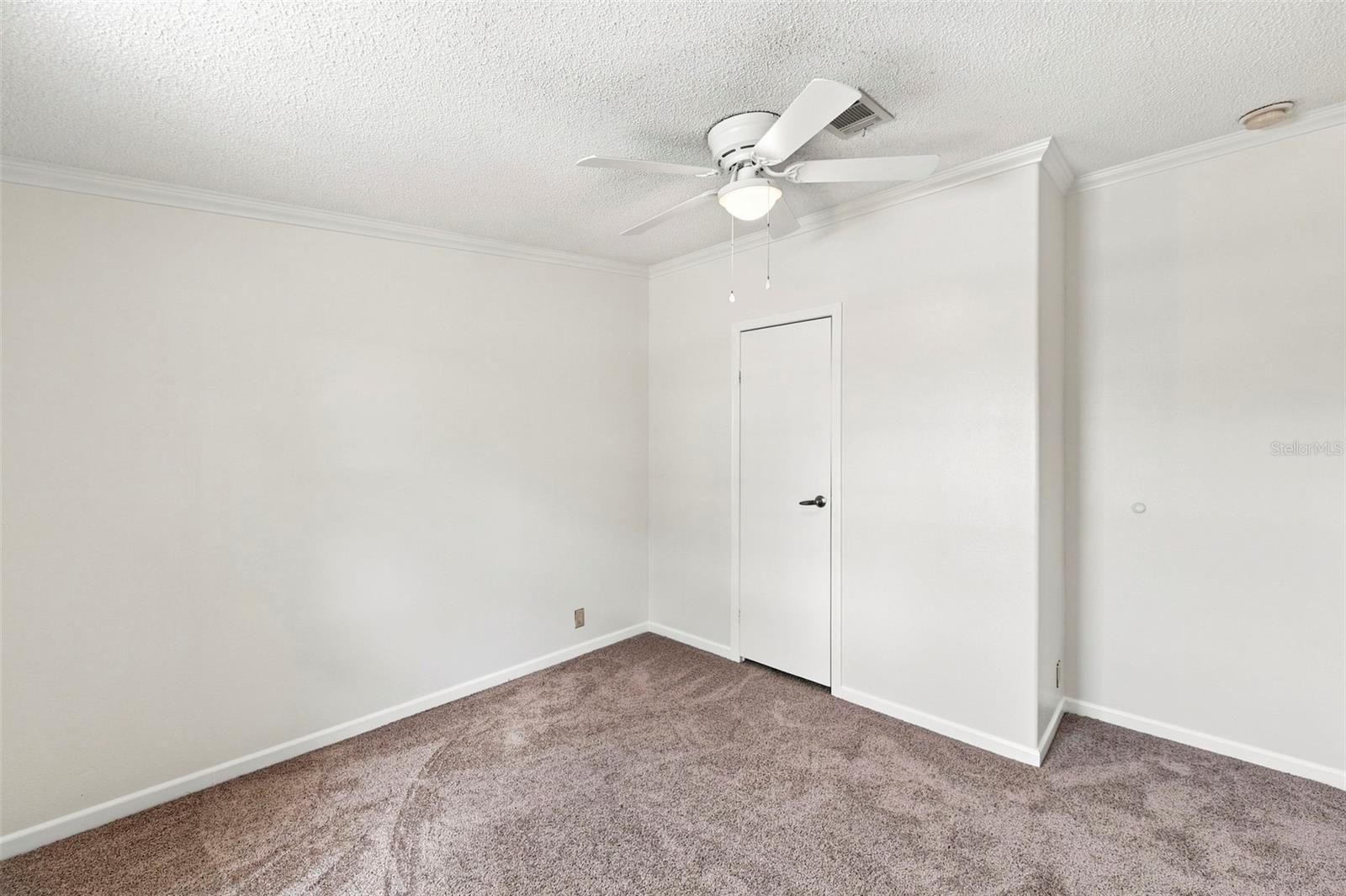 16303 TOMAHAWK ST — photo 33