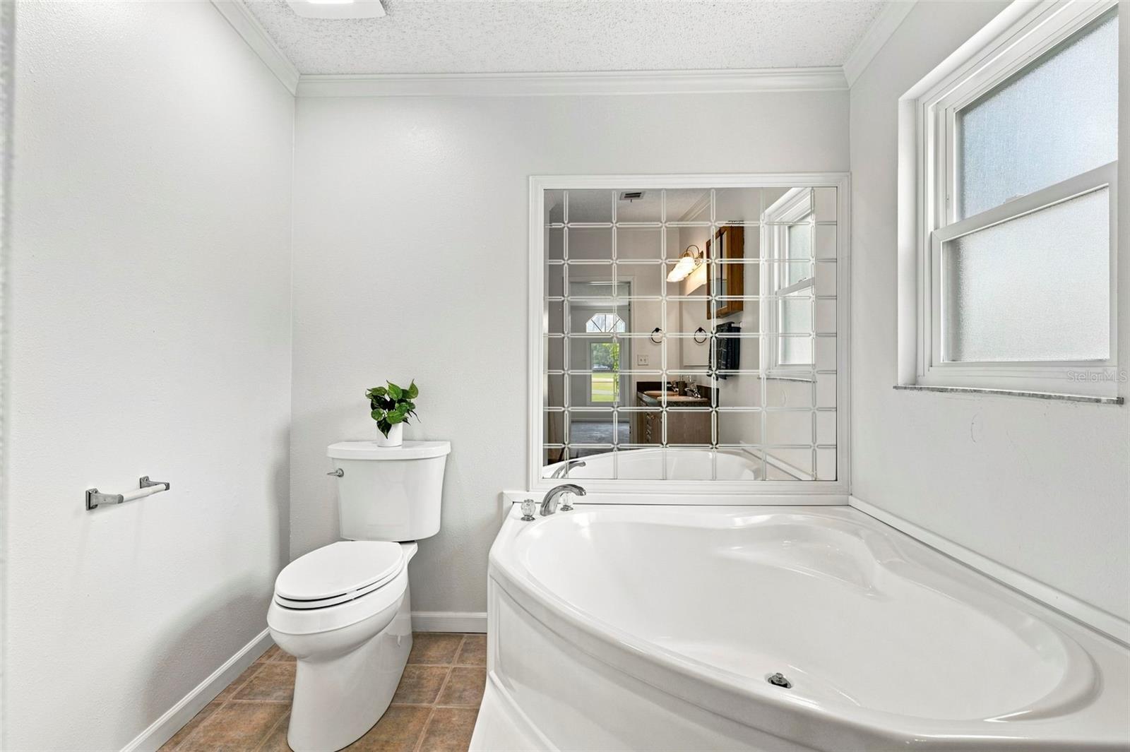16303 TOMAHAWK ST — photo 26