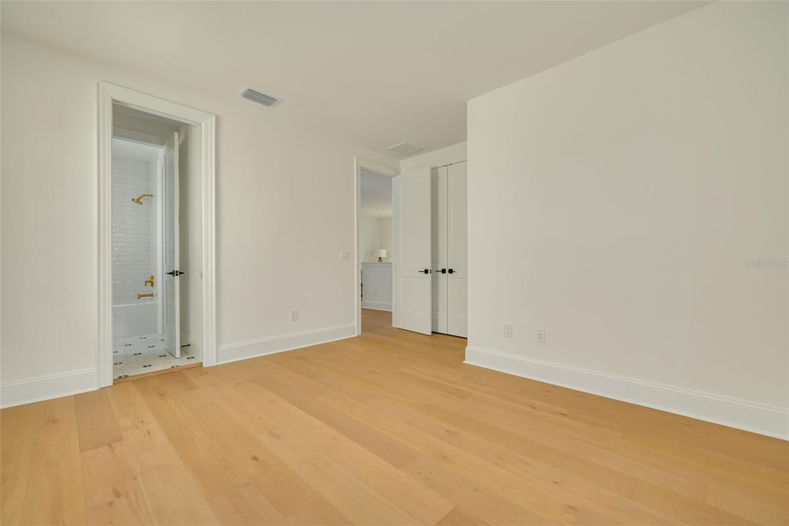 461 47TH AVE N — photo 27
