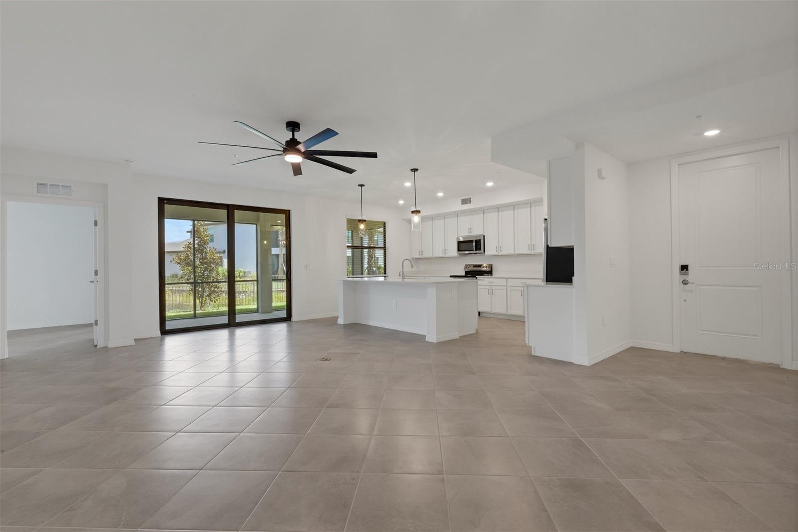 5624 SUMMIT POINTE CIR #104 — photo 8